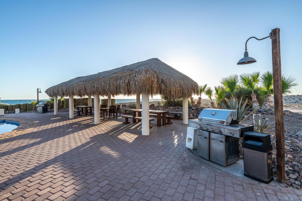 Luna Blanca Two Bedroom Unit By Kivoya Rocky Point Exterior photo