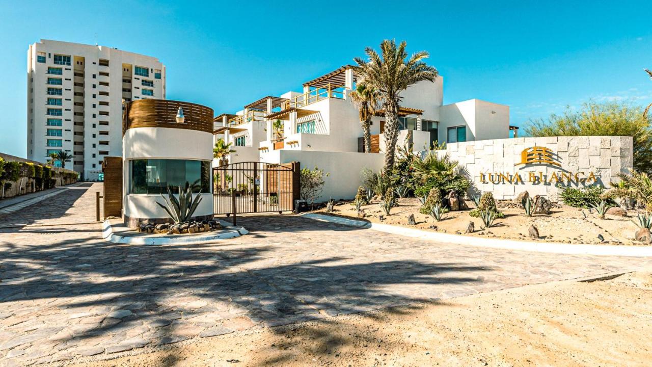Luna Blanca Two Bedroom Unit By Kivoya Rocky Point Exterior photo
