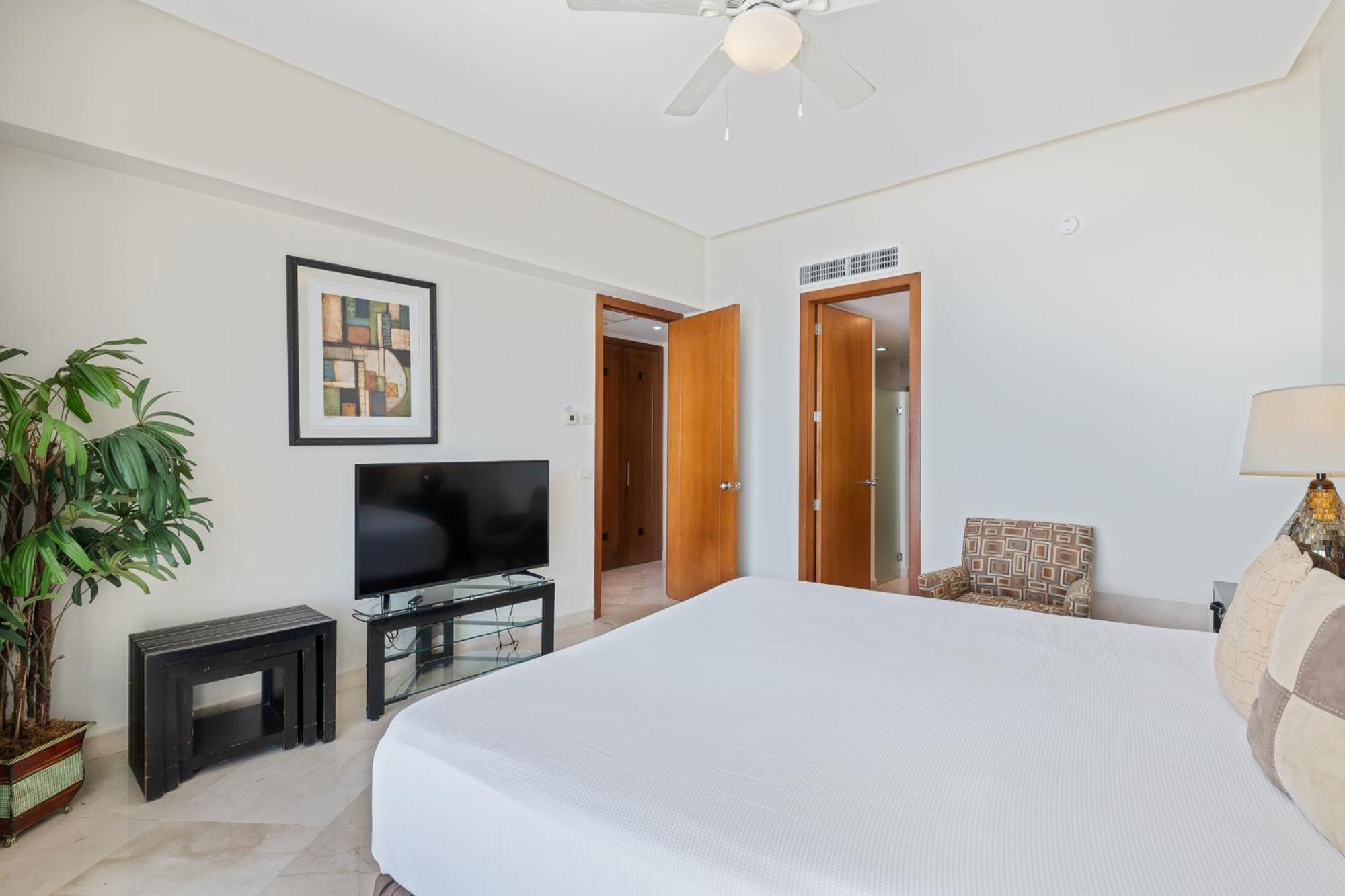 Luna Blanca Two Bedroom Unit By Kivoya Rocky Point Room photo