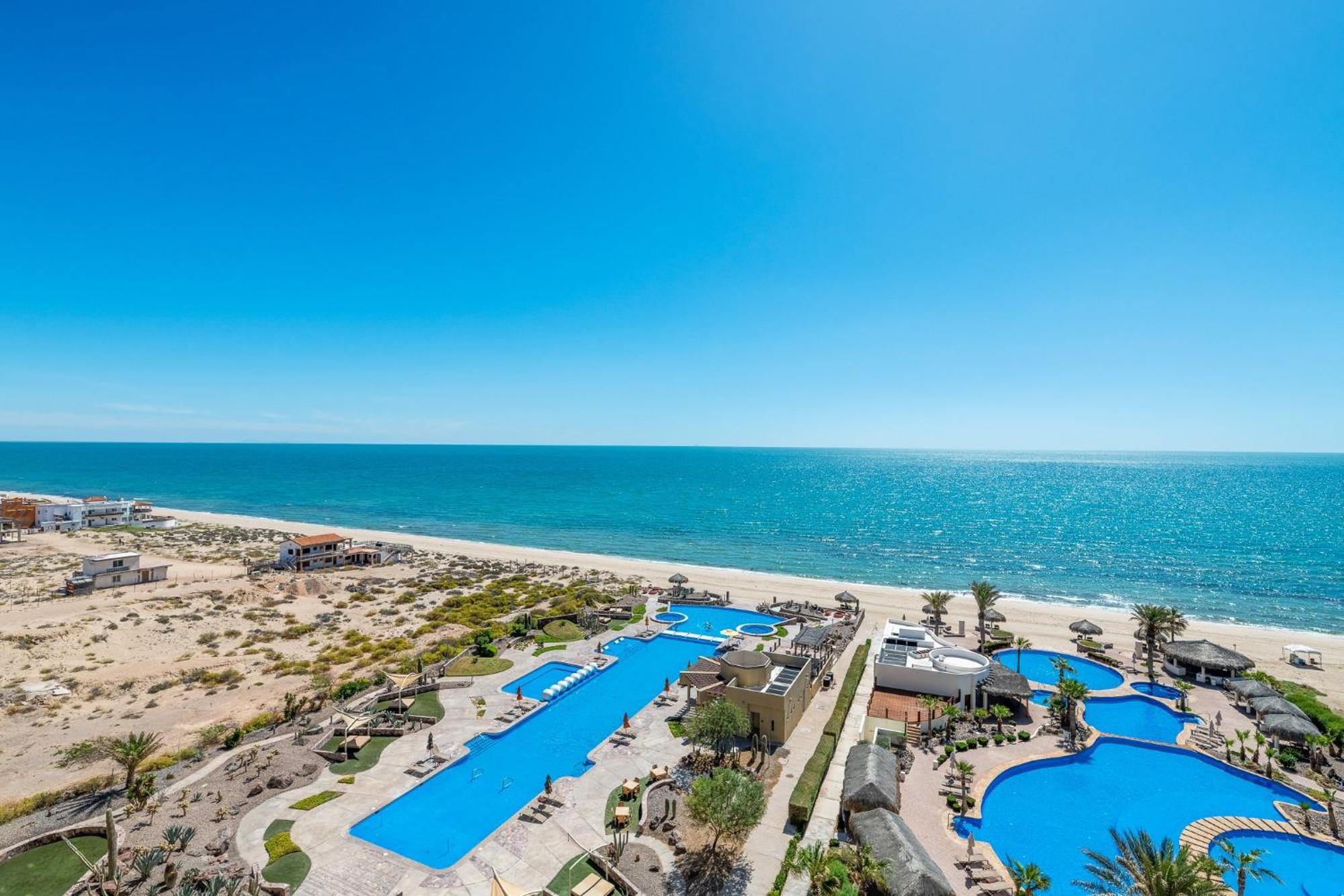 Luna Blanca Two Bedroom Unit By Kivoya Rocky Point Room photo